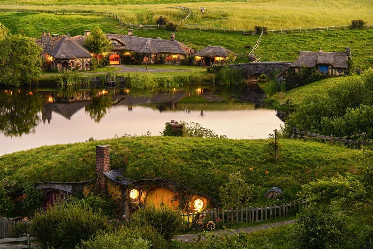 TOUR NEW ZEALAND