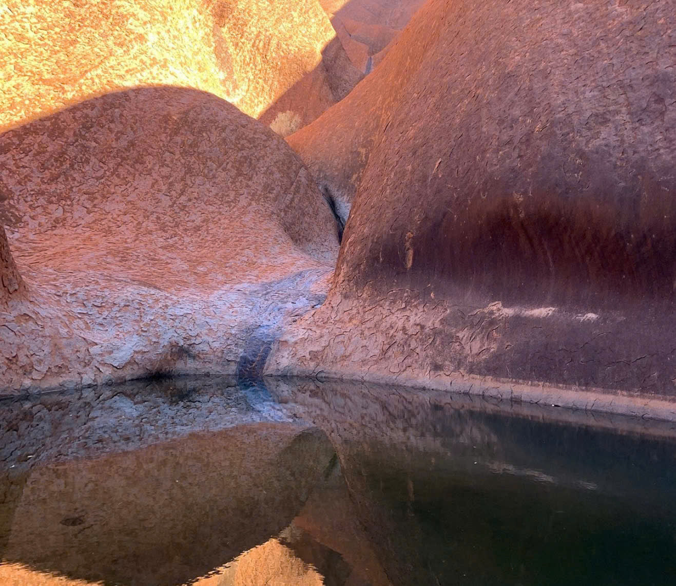 KHÁM PHÁ ULURU 4 NGÀY 3 ĐÊM