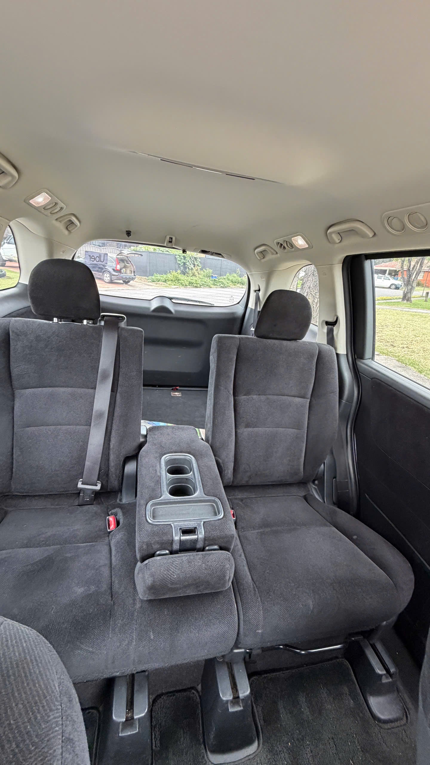 UBER - ĐƯA ĐÓN SÂN BAY XE RIÊNG